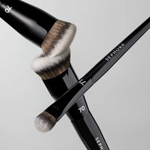 Load image into Gallery viewer, PRO Foundation Brush #70